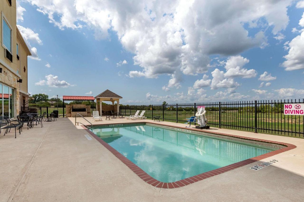 Comfort Inn & Suites Gatesville Near Fort Cavazos Dış mekan fotoğraf